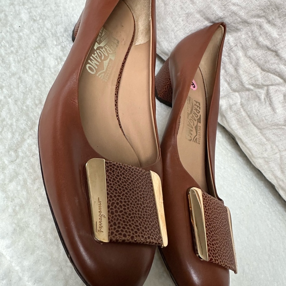 Salvatore Ferragamo Brown and Gold Heels with Decorative Bow